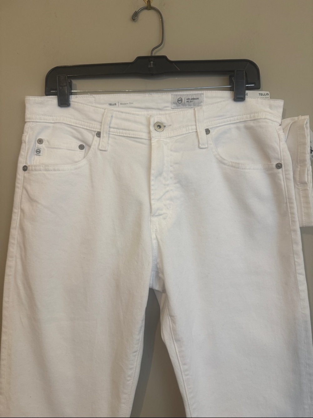 AG Tellis Jeans Modern Slim Fit, White, Size 31 - Picture 9 of 14